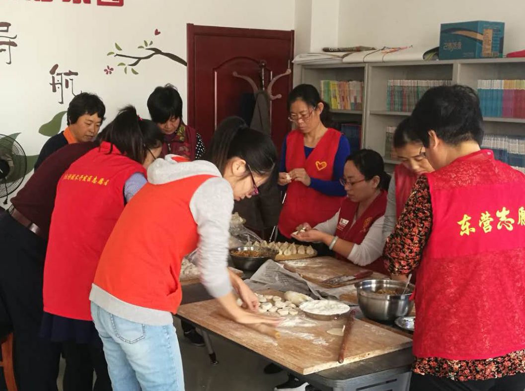 九九重阳节  浓浓敬老情 &mdash;&mdash;万达物业联合丽日居委会开展 "敬老、爱老、度重阳"活动