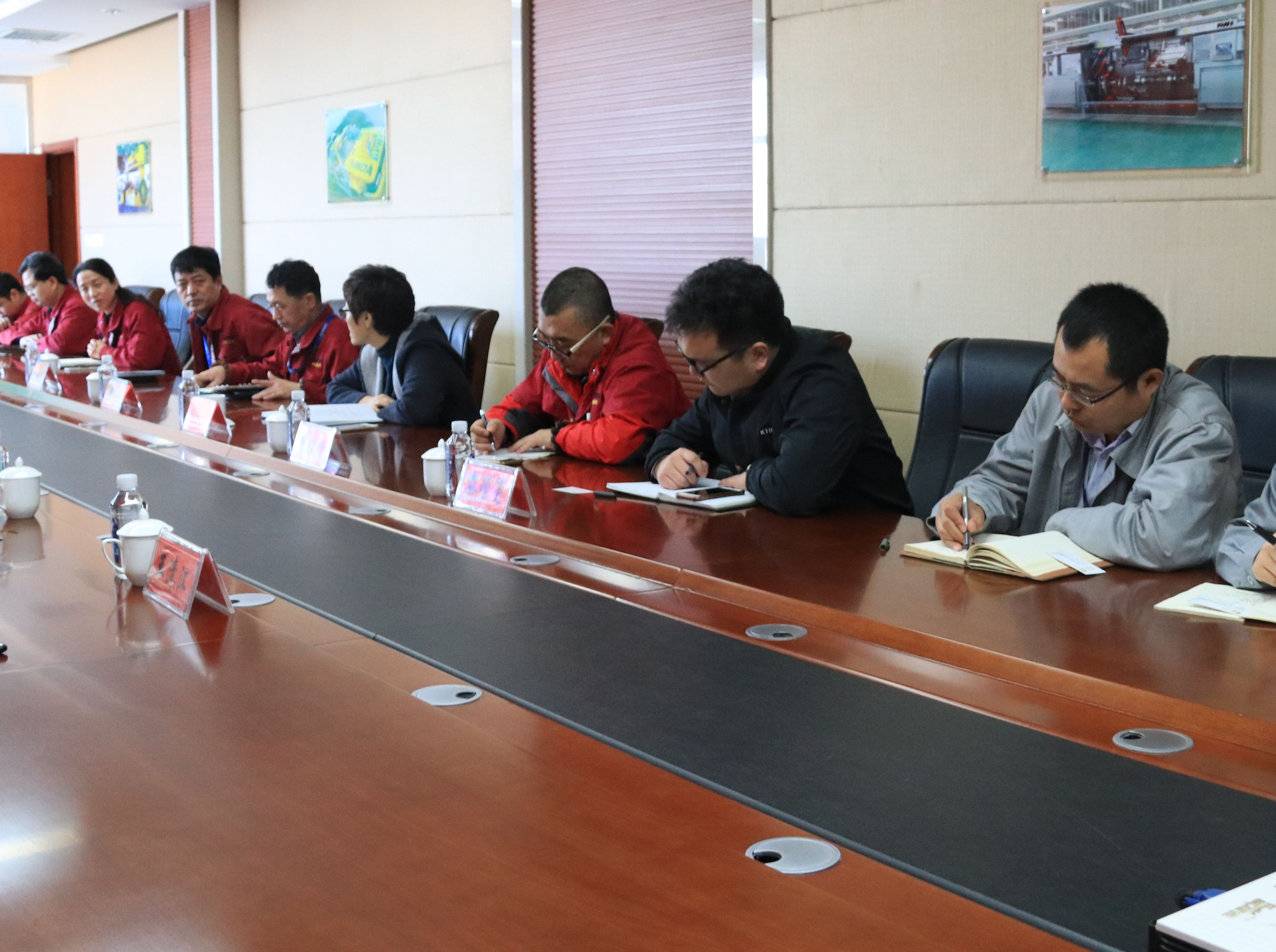 橡胶集团：开展技术交流 实现双方共赢