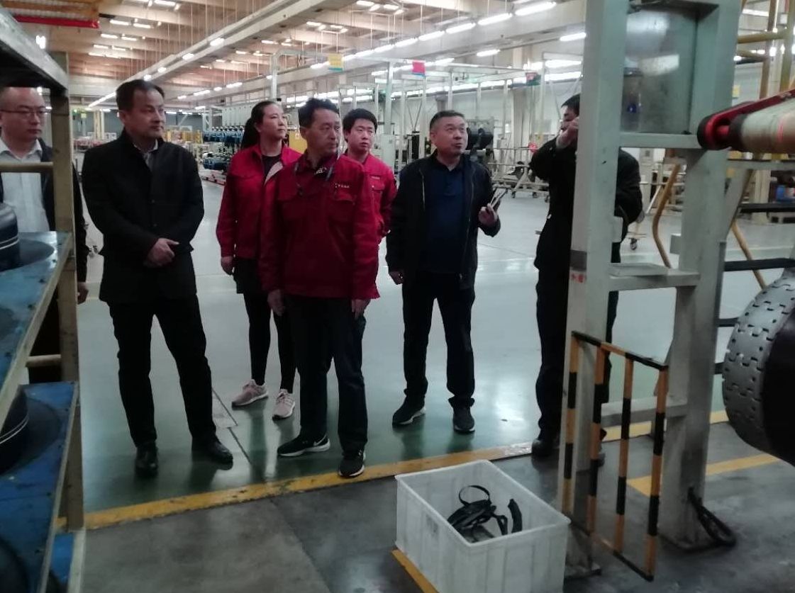 垦利区委常委、开发区（兴隆街道）党工委书记刘军一行莅临万达橡胶集团调研安全环保工作