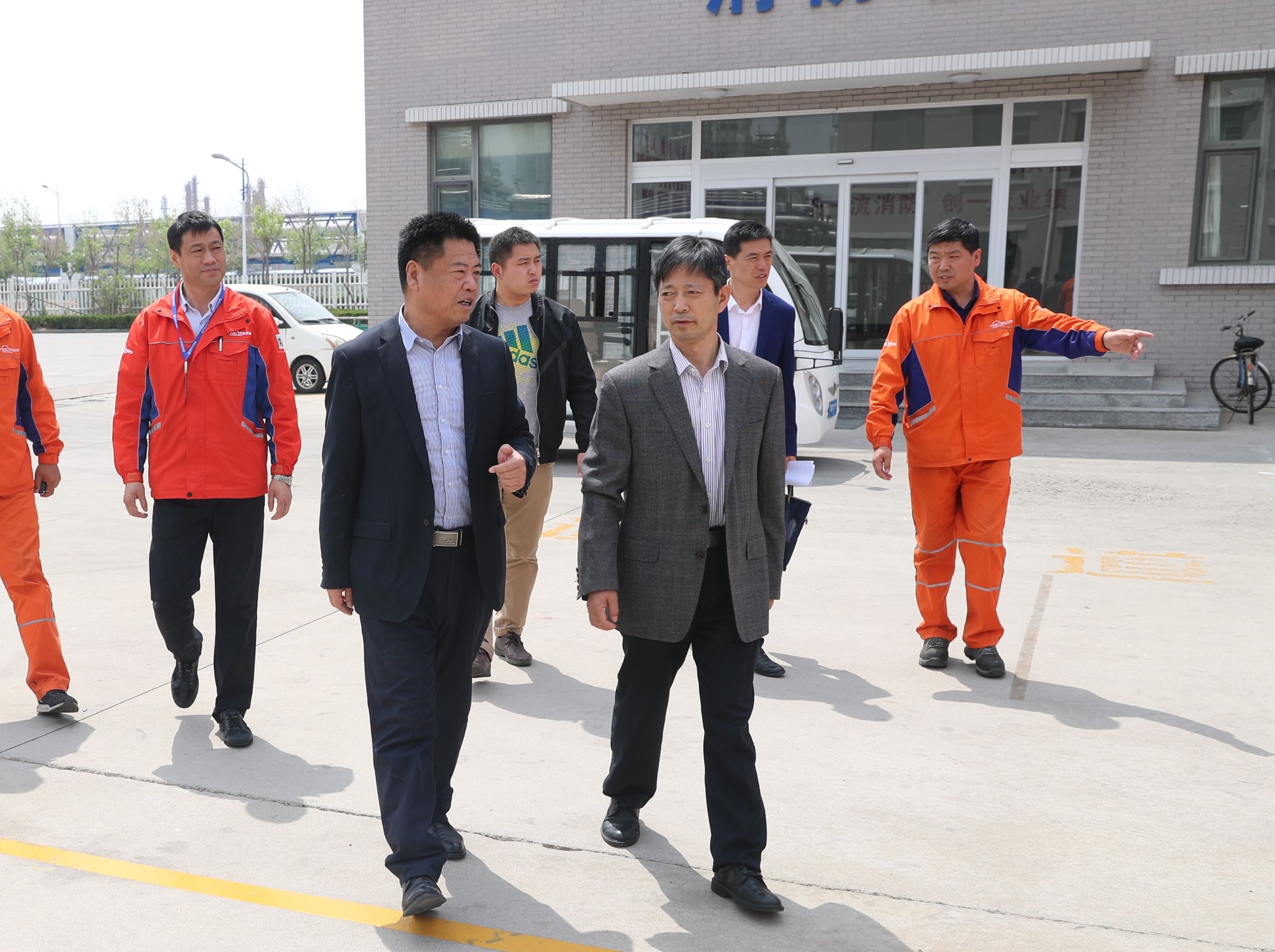 东营市应急管理局领导莅临石化集团开展&ldquo;五一&rdquo;节日期间应急值班安全检查工作