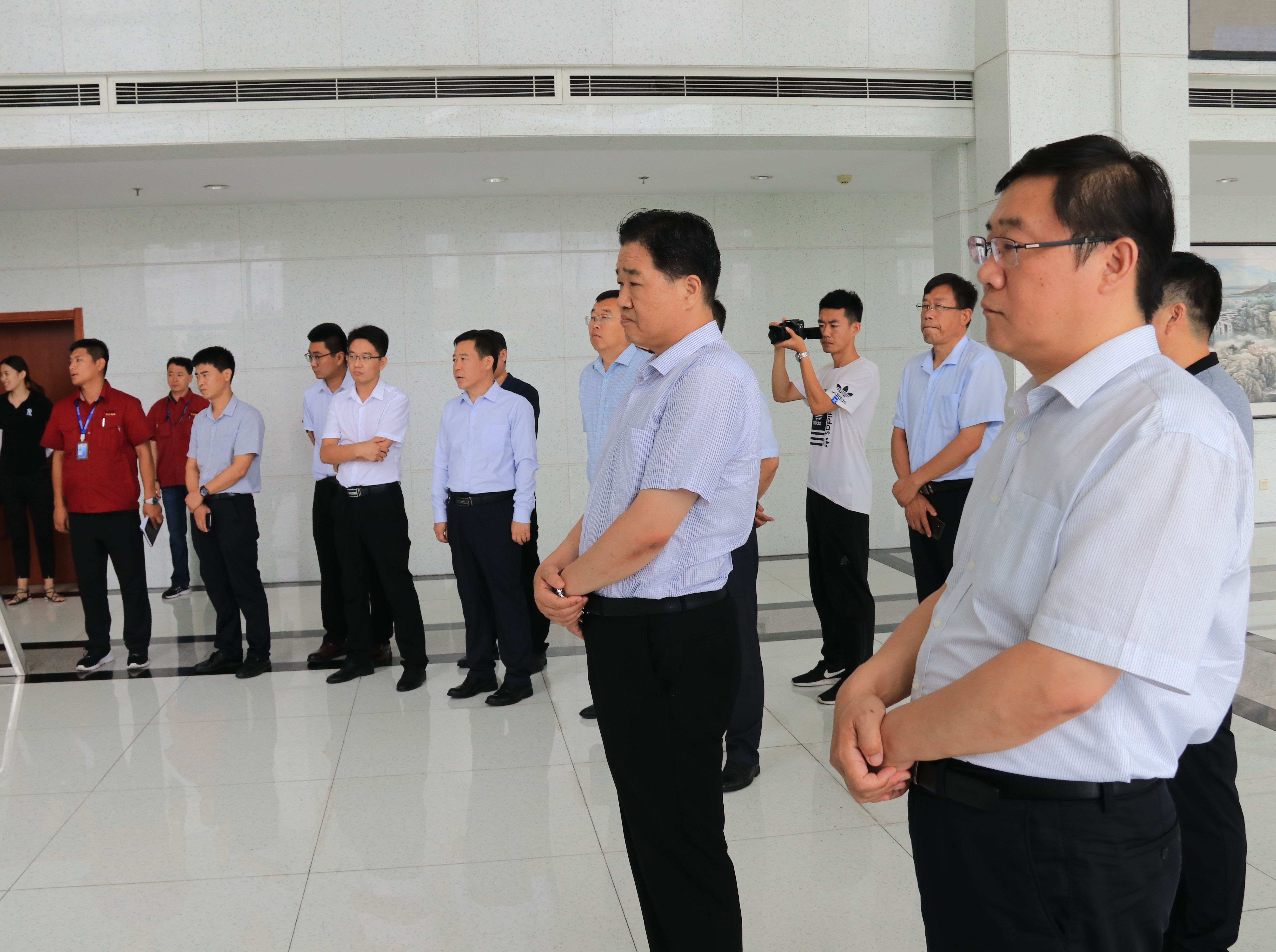 全市社会治理网格化工作现场推进会与会代表莅临万达集团观摩