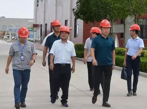 东营市经济开发区管委会副主任薄传友一行莅临兴达公司调研考察