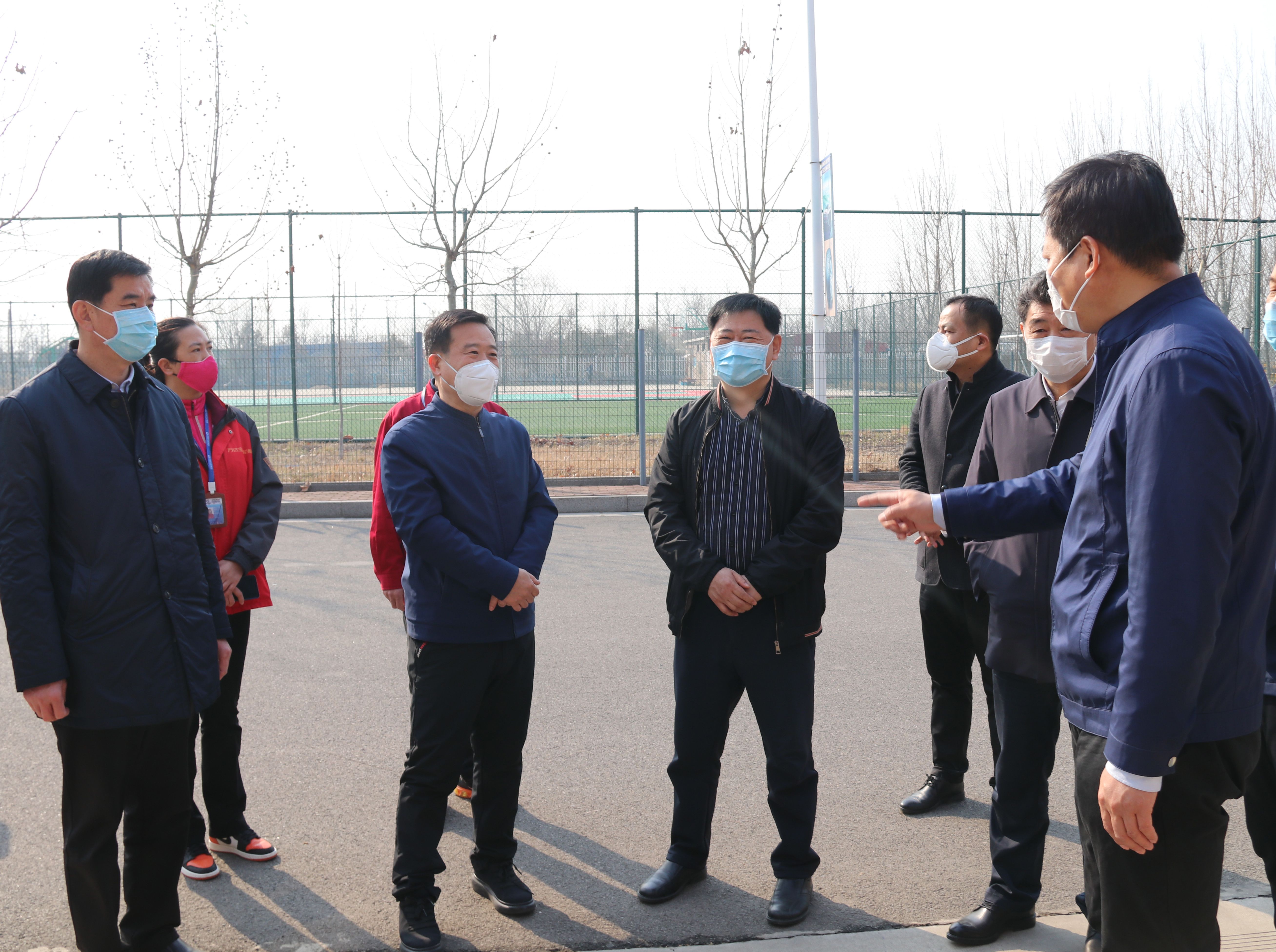 省委经济运行应急保障指挥部工业运行组到万达集团督导企业开复工疫情防控体系工作