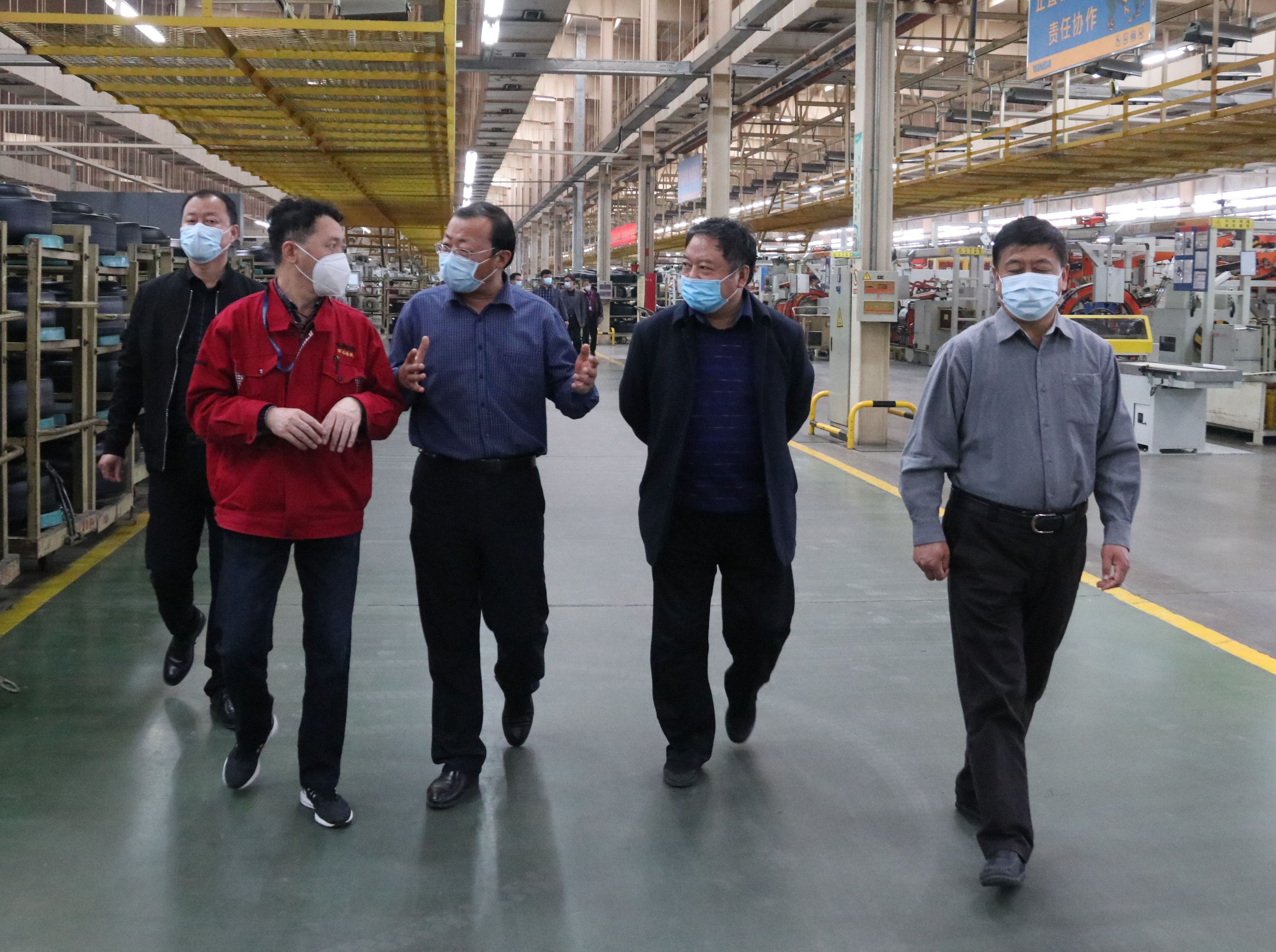 省市场监管局疫情督导组到万达宝通轮胎公司督导疫情防控工作