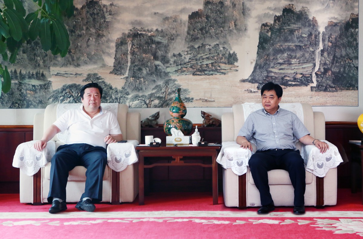 9Q3B6805.jpg undefined