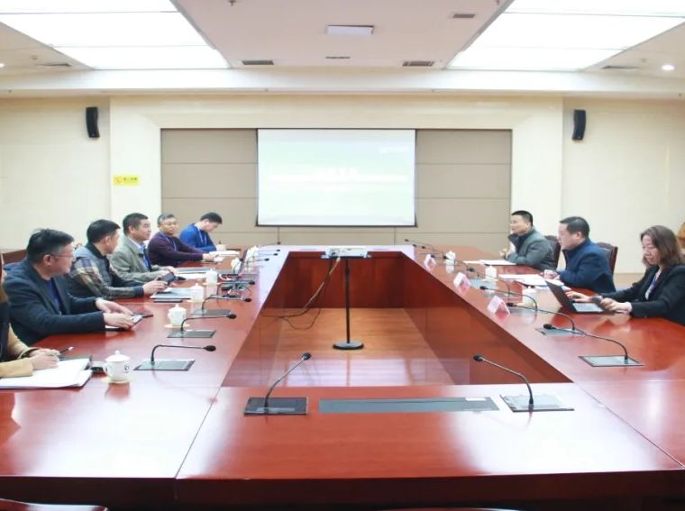 万达集团董事局董事、轮值执行总裁巴树山到各单位开展实地调研