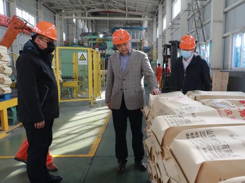 万达集团党委书记、董事局主席尚吉永到天弘威特生产事业部视察指导工作
