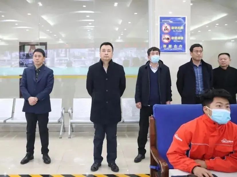 山东港口国际贸易集团党委书记、总经理刘晋一行莅临万达石化集团参观调研