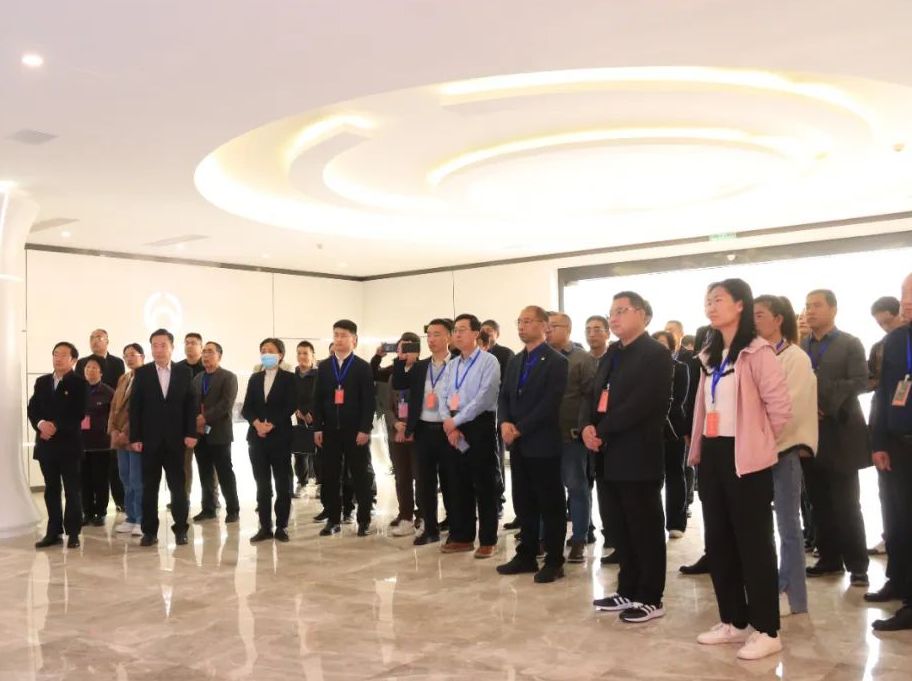 山东省党务培训班学员一行到万达集团参观